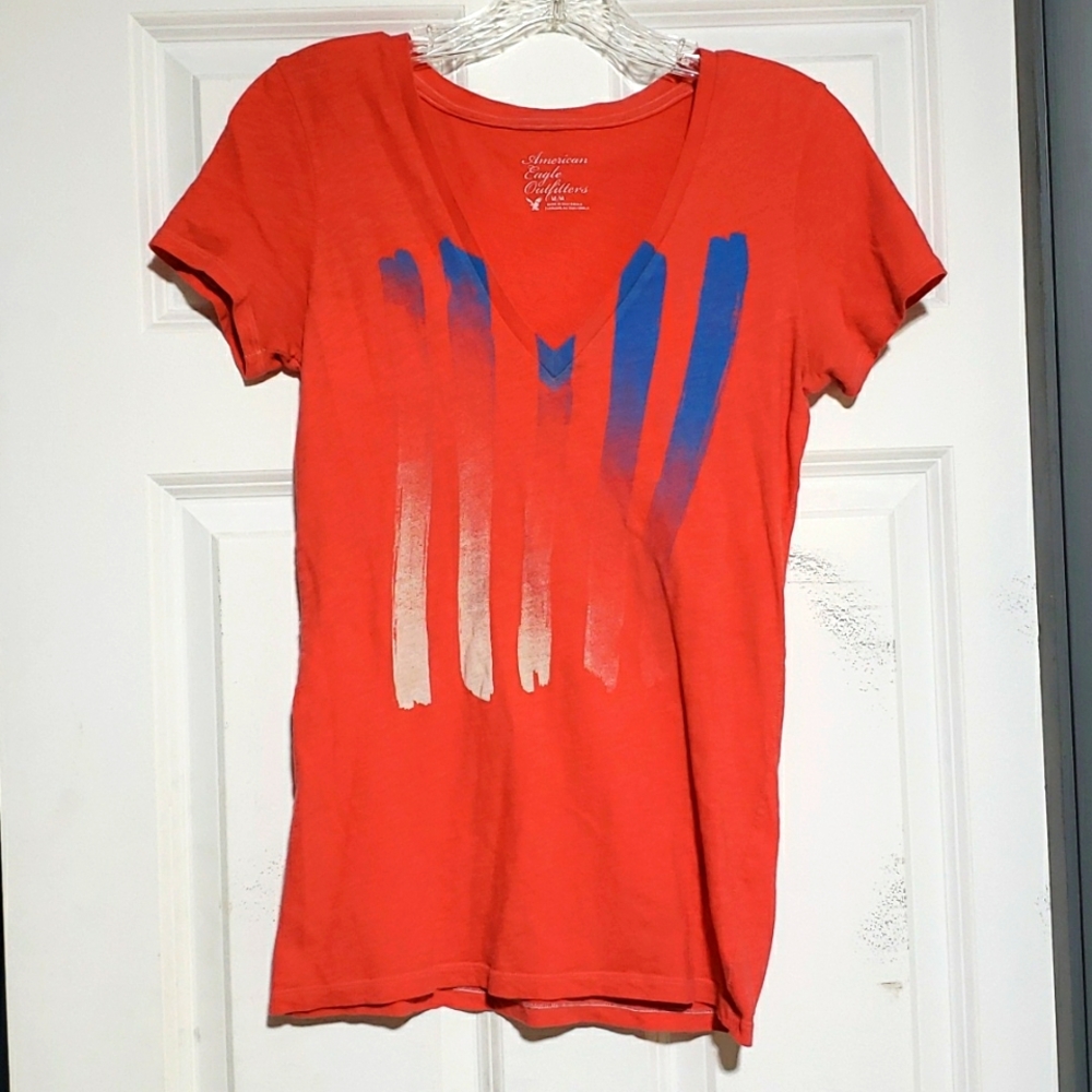 American Eagle T - womens M